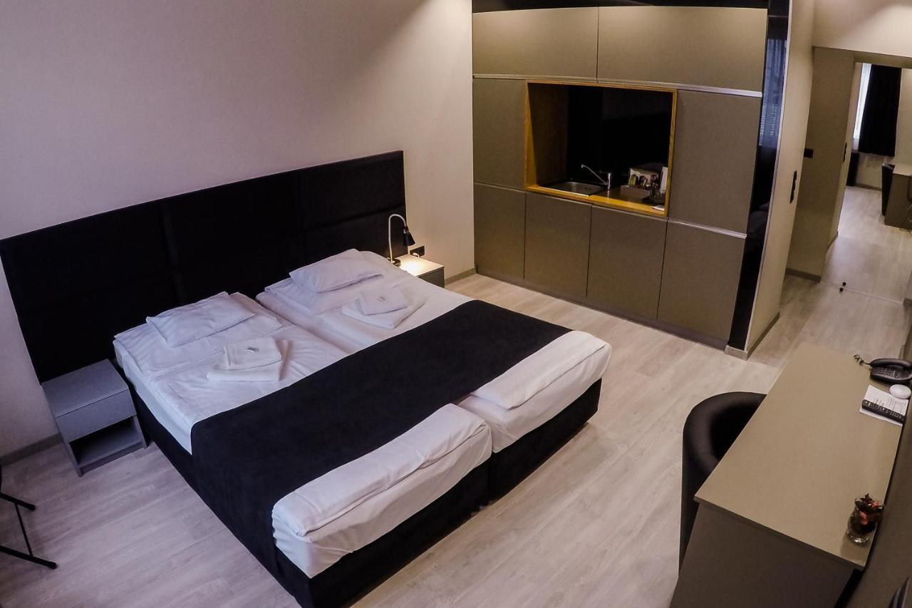 Sohaz Panzio Es Apartmanhaz 索尔诺克 外观 照片