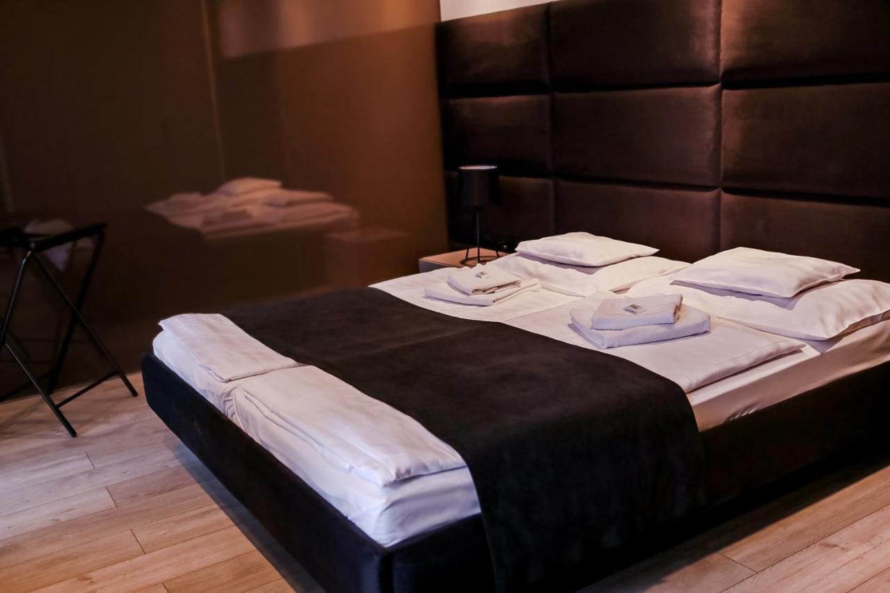 Sohaz Panzio Es Apartmanhaz 索尔诺克 外观 照片